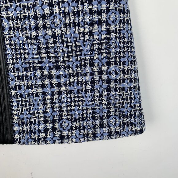 Louis Vuitton Blue & White Tweed A-Line Mini Skirt With Leather Accents & Gold H - Picture 4 of 8